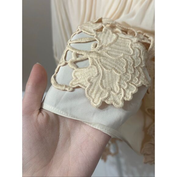 NWOT Saylor Hollie Lace Band Collar Mini Dress Women's XS - Picture 4 of 13